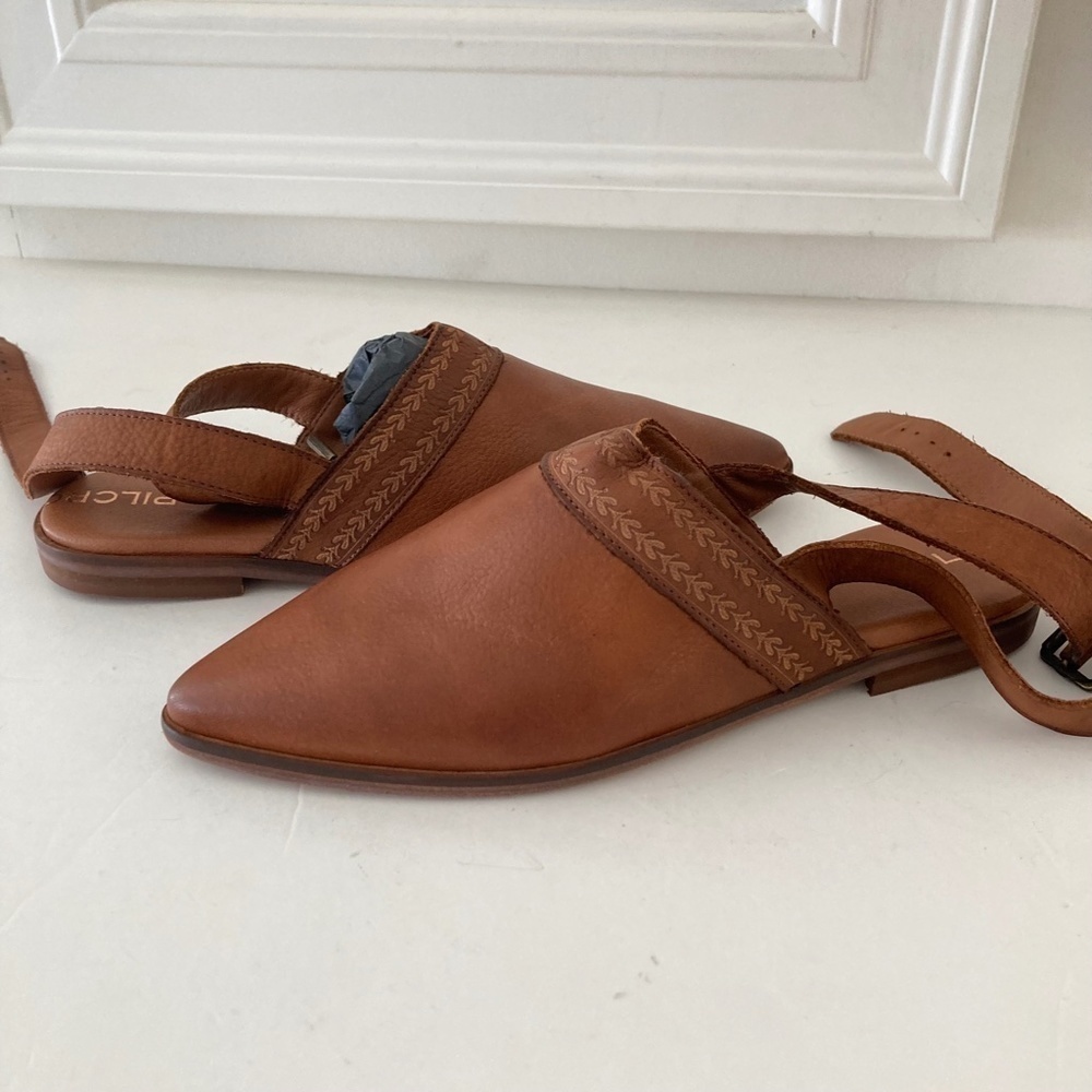 NWOT Pilcro Anthropologie Ankle Strap Brown Leather Pointed Toe Flats - Picture 2 of 6